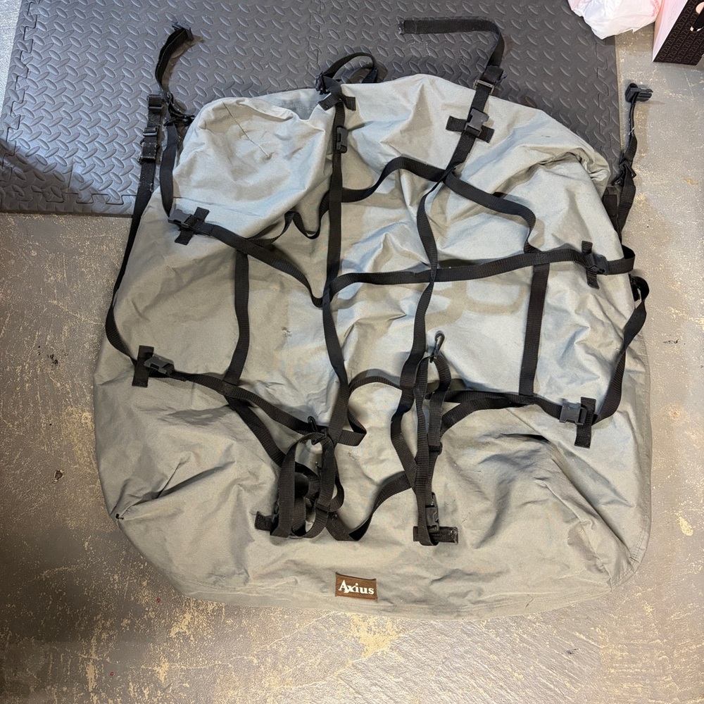 Axius rooftop cargo carrier